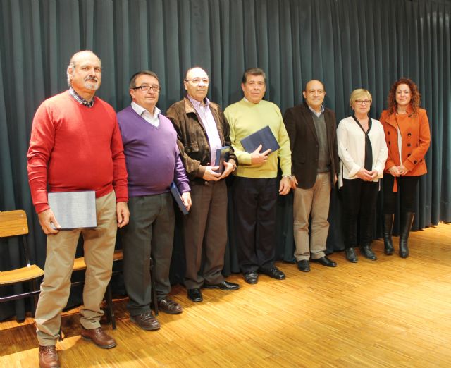 El Ayuntamiento reconoce la labor de los voluntarios Juan Martínez, Pascual Hurtado, Antonio Ruiz y José Ortiz