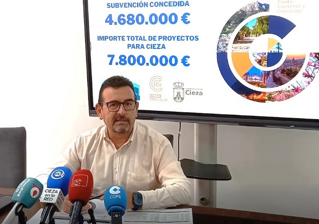 El alcalde anuncia 'una inversión histórica' de 7.800.000 € con apoyo de una subvención europea de 4.680.000 El alcalde anuncia 'una inversión histórica' de 7.800.000 € con apoyo de una subvención europea de 4.680.000