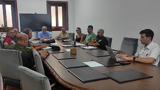 Reunión trabajo en el Ayuntamiento para preparar el dispositivo de los actos en honor a la Virgen del Buen Suceso