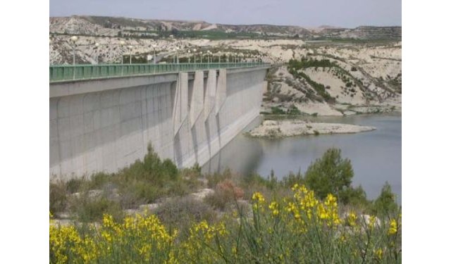 La CHS programa el desembalse de la presa del Judío