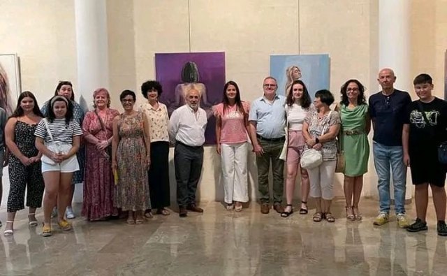 La academia de Semitiel Segura clausura el curso con una exposición en el Siyâsa