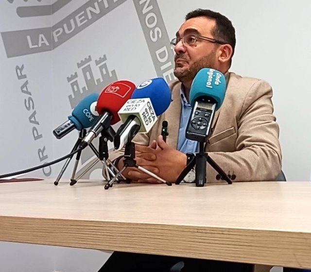 Francisco Martínez: 'Las obras del puente de El Ginete están paralizadas actualmente por la ausencia de permiso de terceras personas afectadas'