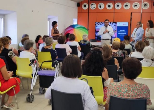 El alcalde inaugura las Aulas de Experiencias 2025 El alcalde inaugura las Aulas de Experiencias 2025