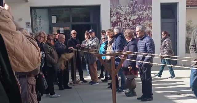 La Universidad Popular de Albacete visita el museo del esparto
