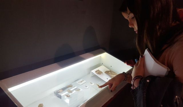 El Museo Arqueológico de Murcia desvela los nuevos hallazgos arqueológicos de la Cueva del Arco de Cieza