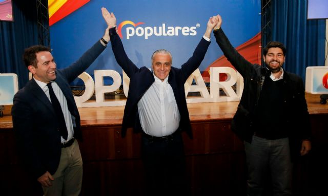 López Miras: 'Nadie ha dado la cara para defender a los regantes y al trasvase Tajo-Segura como lo ha hecho el Partido Popular'