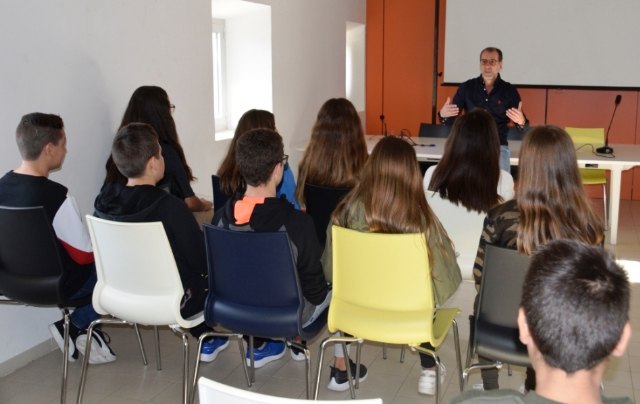 Antonio Moya participa en una nueva sesión sobre el cambio climático con escolares